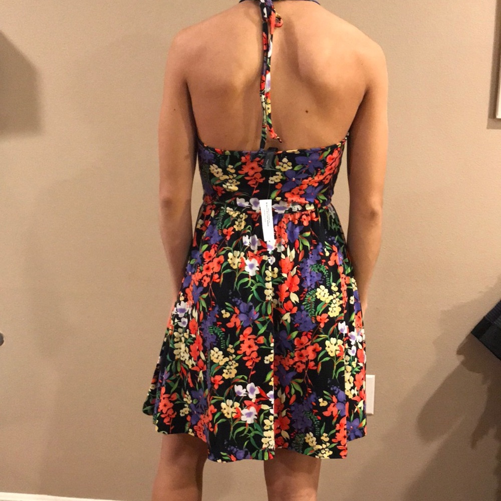 Dress - Picture 2 of 3